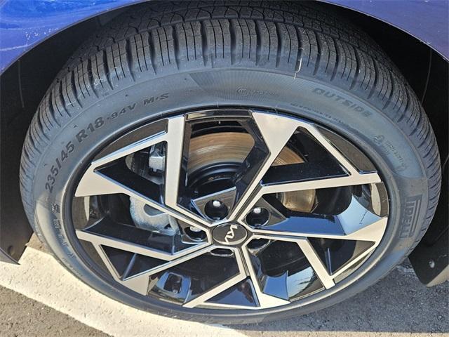 new 2025 Kia K5 car, priced at $36,050
