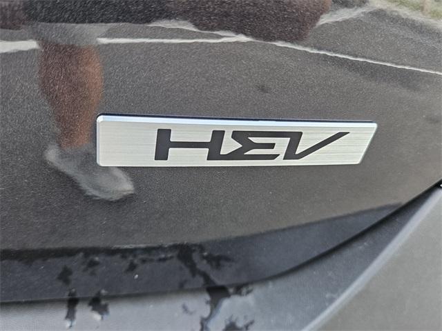 new 2025 Kia Carnival Hybrid car, priced at $50,235
