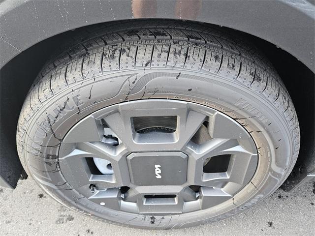 new 2025 Kia Carnival Hybrid car, priced at $50,235