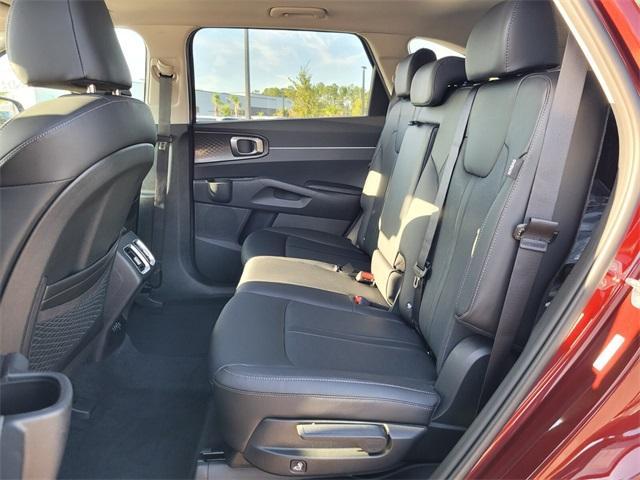 new 2025 Kia Sorento car, priced at $38,645