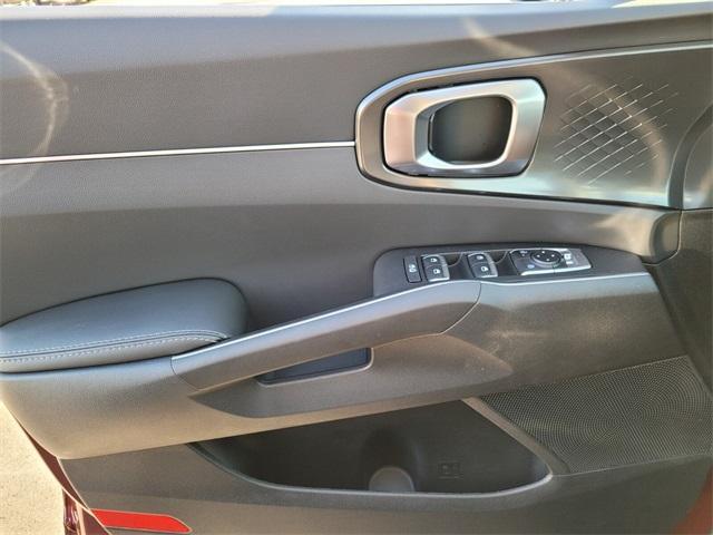 new 2025 Kia Sorento car, priced at $38,645