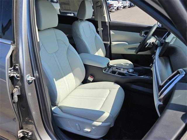 new 2025 Kia Sorento Hybrid car, priced at $43,390
