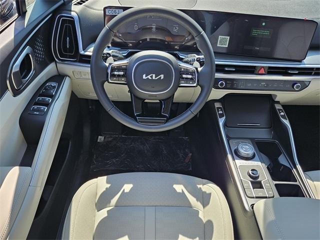 new 2025 Kia Sorento Hybrid car, priced at $43,390