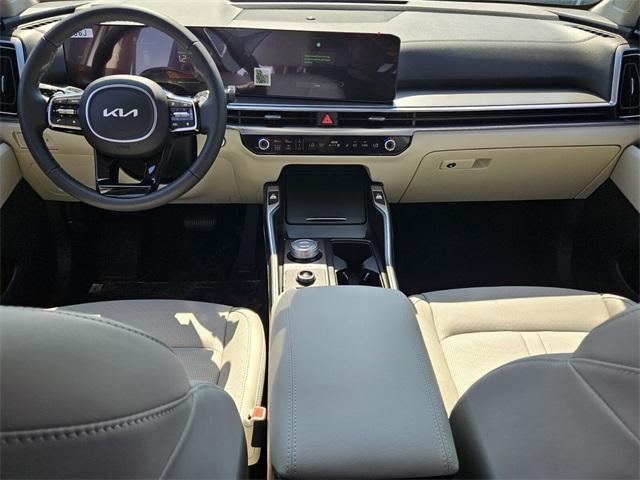 new 2025 Kia Sorento Hybrid car, priced at $43,390