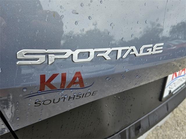 new 2025 Kia Sportage car, priced at $32,615