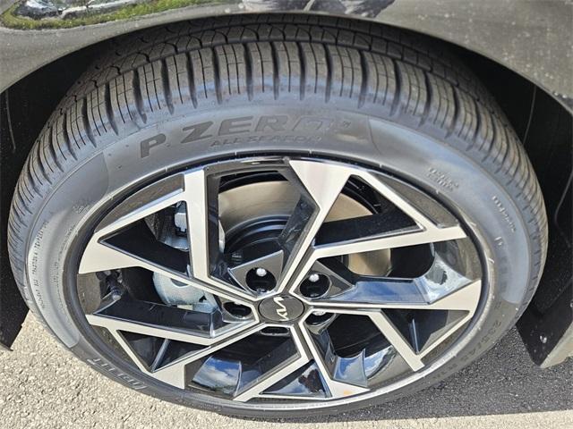 new 2026 Kia K5 car, priced at $33,471