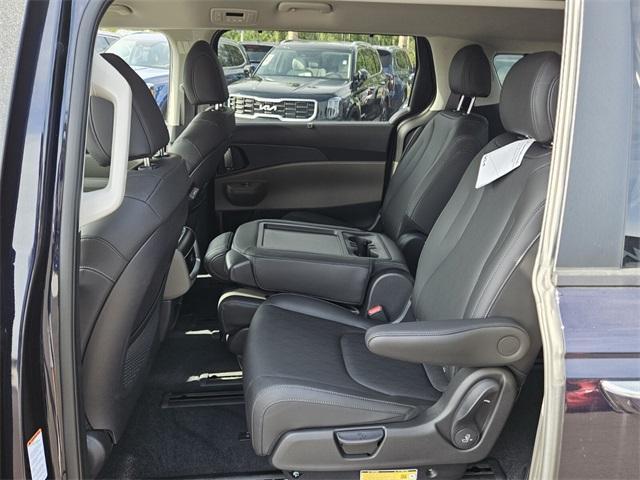 new 2026 Kia Carnival Hybrid car, priced at $41,394