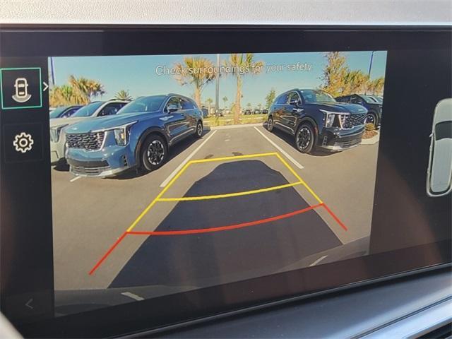new 2025 Kia Sorento Hybrid car, priced at $43,390