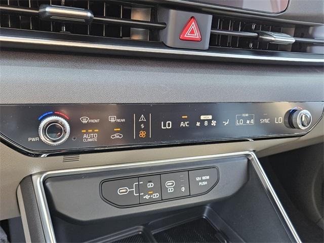 new 2025 Kia Carnival car, priced at $43,335