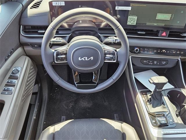 new 2025 Kia Carnival car, priced at $43,335