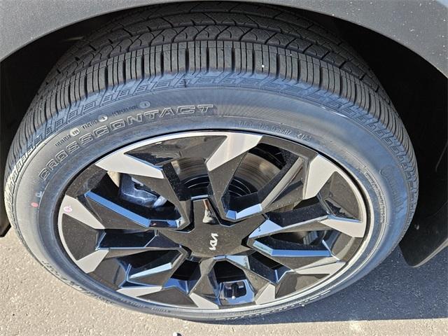 new 2025 Kia Sorento car, priced at $40,225