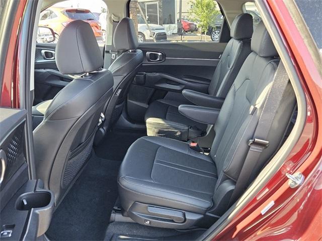 new 2025 Kia Sorento car, priced at $40,225