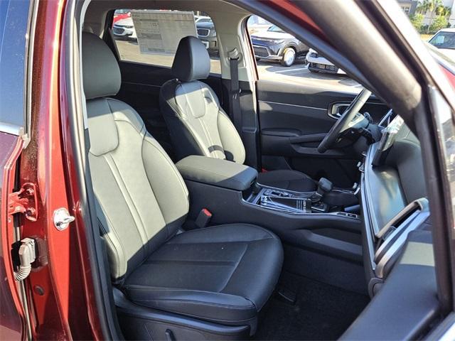 new 2025 Kia Sorento car, priced at $40,225