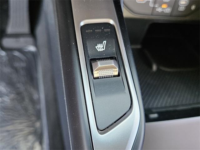 new 2025 Kia Sorento car, priced at $40,225