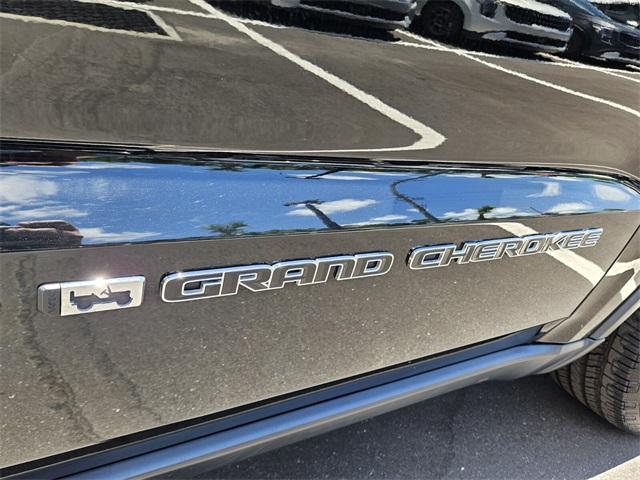 used 2022 Jeep Grand Cherokee WK car, priced at $27,991