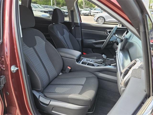 used 2025 Kia Sorento car, priced at $31,891