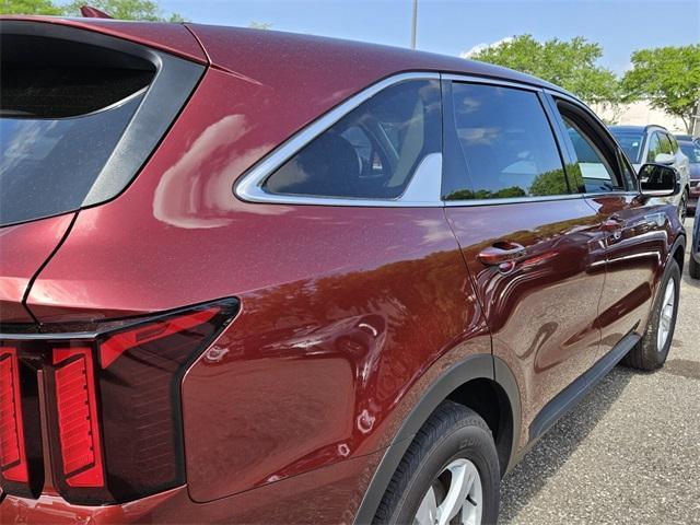 used 2025 Kia Sorento car, priced at $31,891