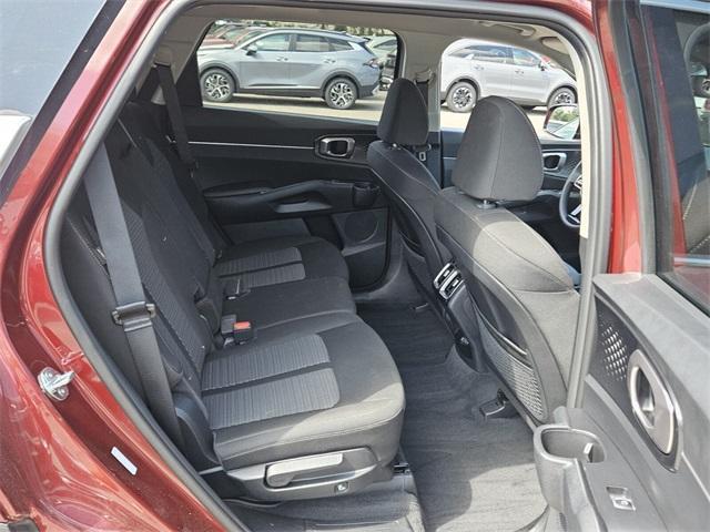 used 2025 Kia Sorento car, priced at $31,891