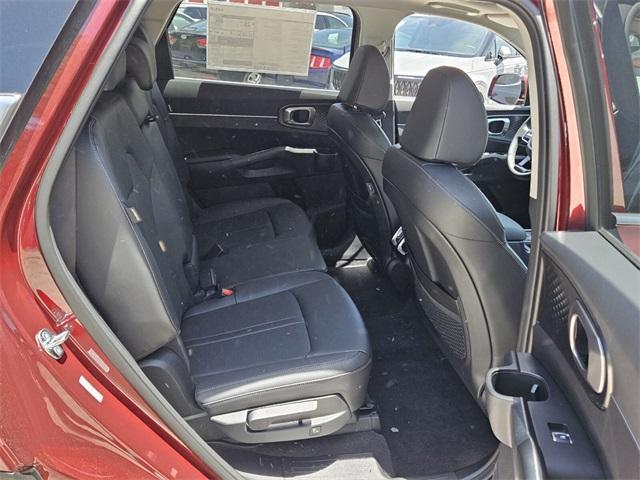 new 2025 Kia Sorento car, priced at $38,060