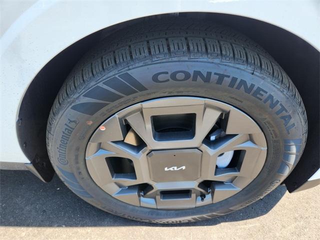 new 2025 Kia Carnival Hybrid car, priced at $45,195