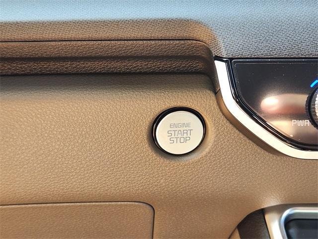 new 2025 Kia Carnival Hybrid car, priced at $45,195