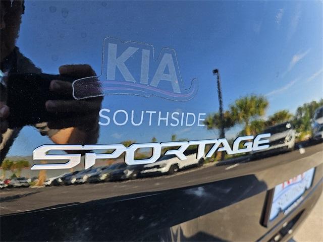 new 2025 Kia Sportage car, priced at $34,560