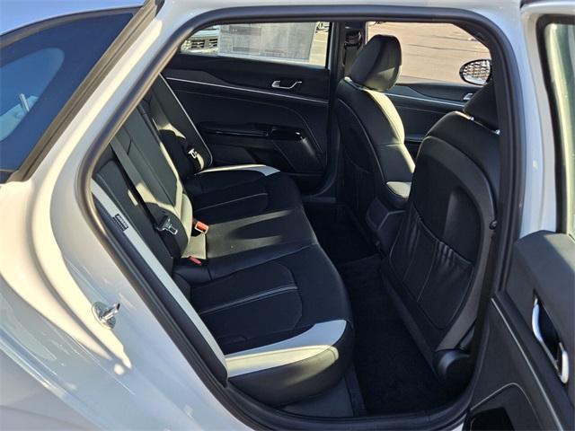 new 2025 Kia K5 car, priced at $32,320