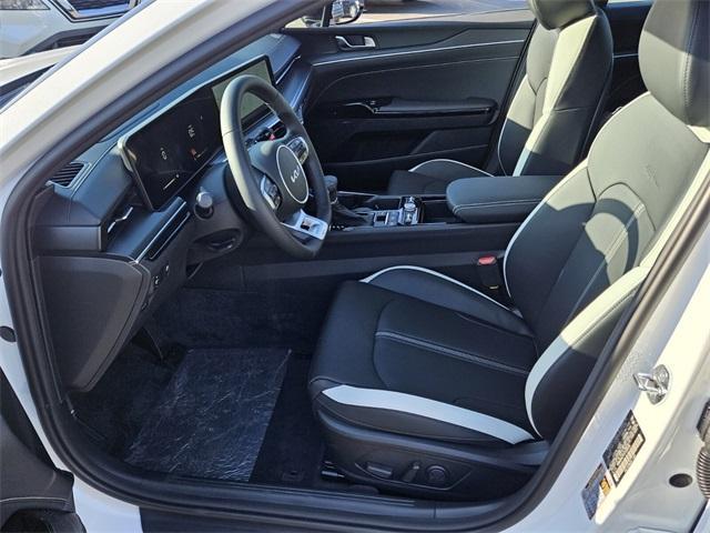 new 2025 Kia K5 car, priced at $32,320