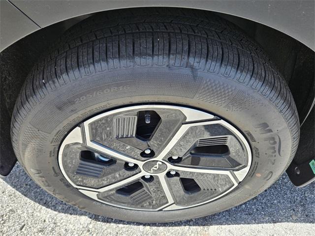 new 2025 Kia Niro car, priced at $31,755