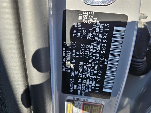 new 2025 Kia Sorento car, priced at $39,690