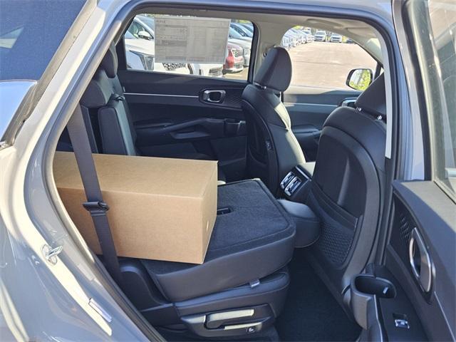 new 2025 Kia Sorento car, priced at $39,690