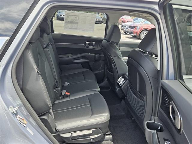 new 2025 Kia Sorento car, priced at $39,545