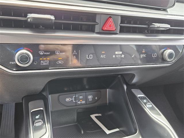 new 2025 Kia Sorento car, priced at $39,545