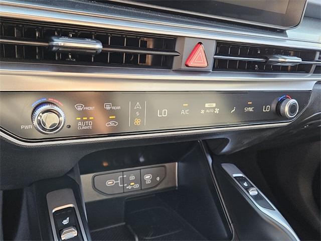 new 2025 Kia Sorento car, priced at $38,585