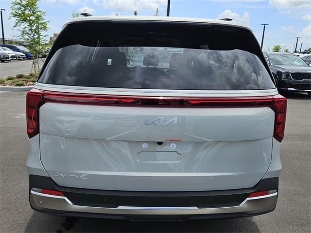 new 2025 Kia Carnival car, priced at $47,600