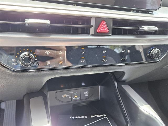 new 2025 Kia Sorento car, priced at $33,980
