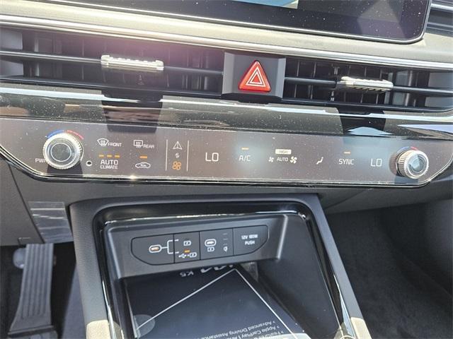 new 2025 Kia K5 car, priced at $35,125