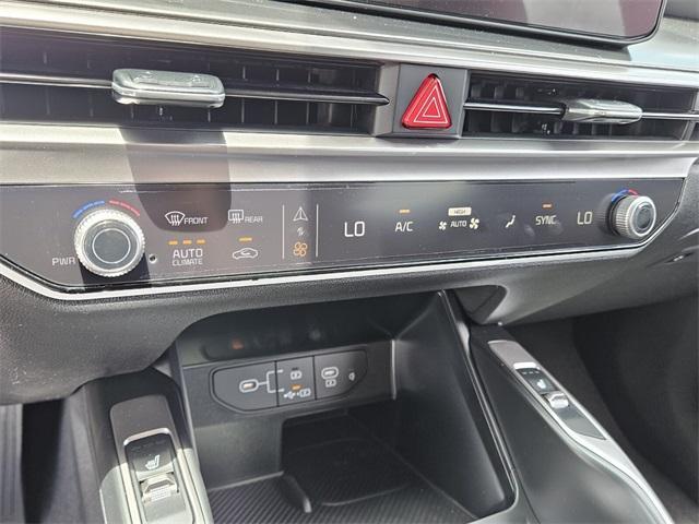 new 2025 Kia Sorento car, priced at $43,515