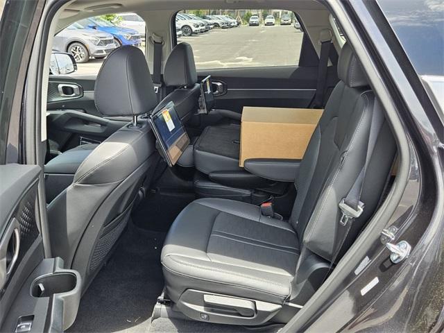 new 2025 Kia Sorento car, priced at $43,515
