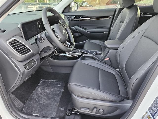 new 2025 Kia Seltos car, priced at $28,695