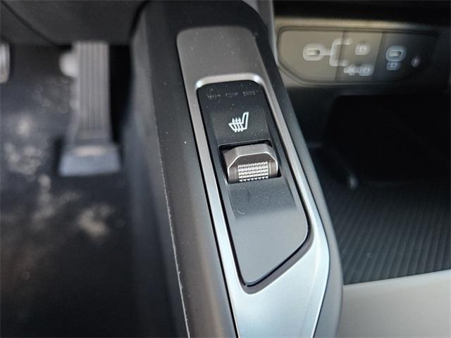 new 2025 Kia Sorento Hybrid car, priced at $43,390