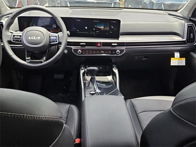 new 2025 Kia Sorento car, priced at $38,640