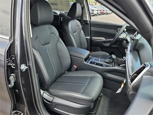 new 2025 Kia Sorento car, priced at $39,800