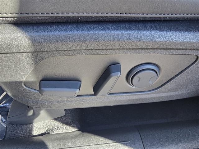 new 2026 Kia Sorento car, priced at $34,637