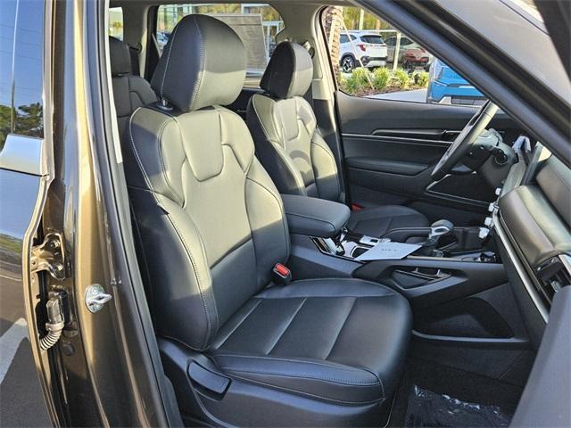 new 2025 Kia Telluride car, priced at $41,030