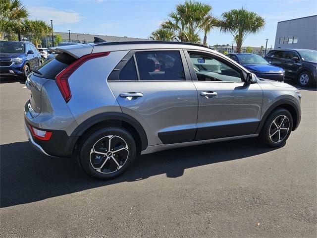 new 2025 Kia Niro car, priced at $31,185