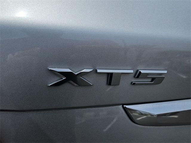 used 2018 Cadillac XT5 car, priced at $17,891