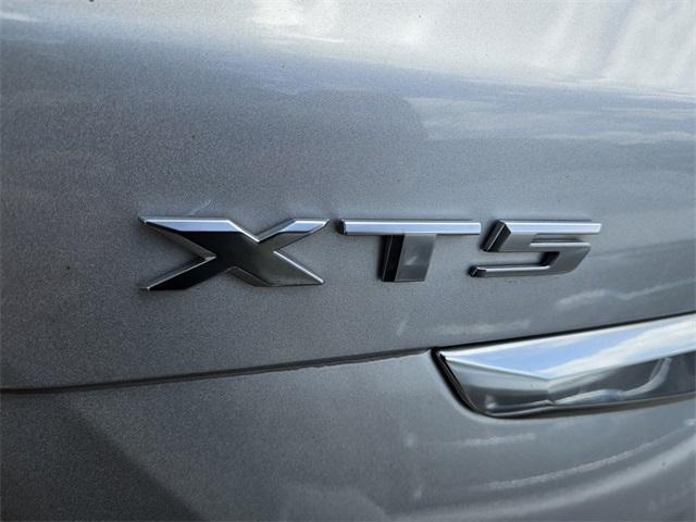 used 2018 Cadillac XT5 car, priced at $17,891