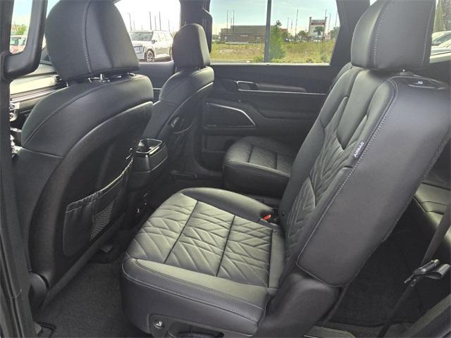 new 2025 Kia Telluride car, priced at $50,260