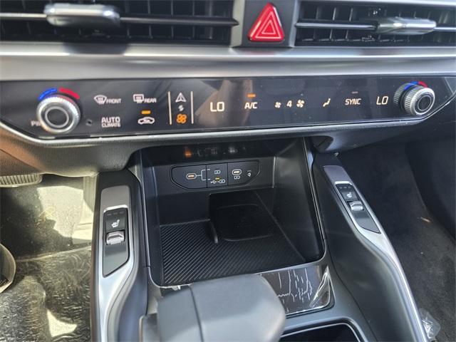 new 2025 Kia Sorento car, priced at $36,660